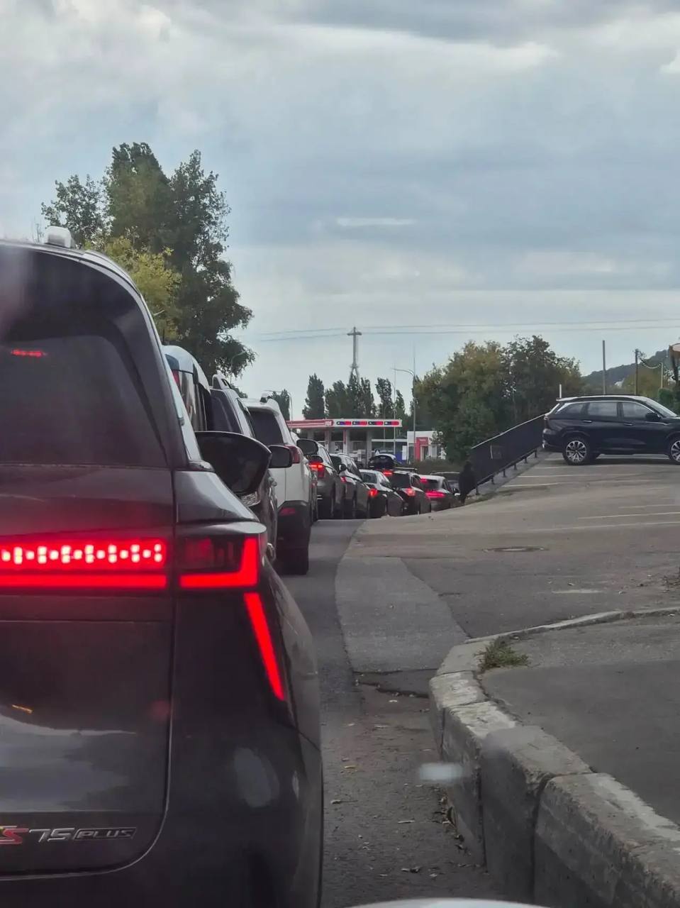 Очереди на АЗС в Нижегородской области назвали некритичными